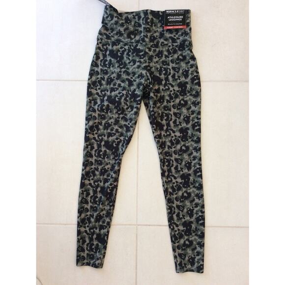 Miraclesuit Crop Legging  Pants Activewear Tummy Control Camo - Picture 1 of 10